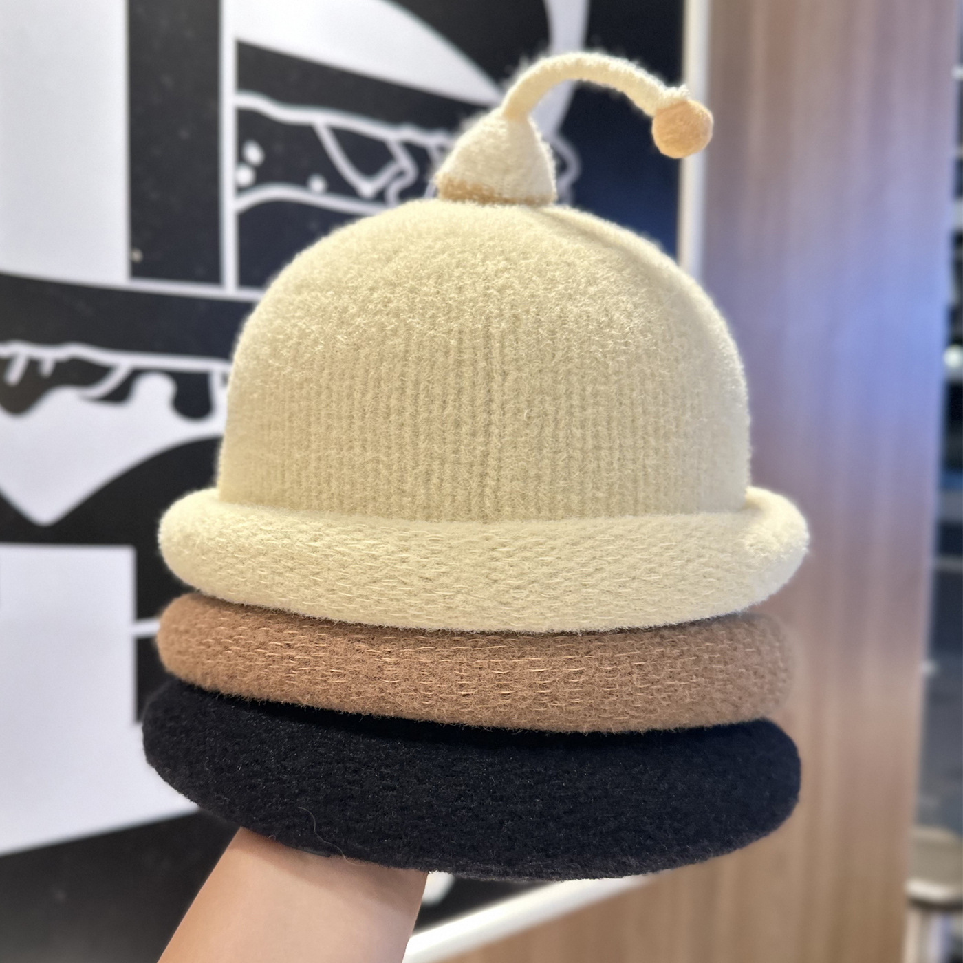 Playful Big-Eyed Garlic Knitte - Beanie Cuffed Knit 评论和价格